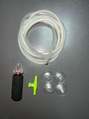 Набор для компрессора ( распылитель с обратным клапаном, шланг 2м , краник, 4 присоски)