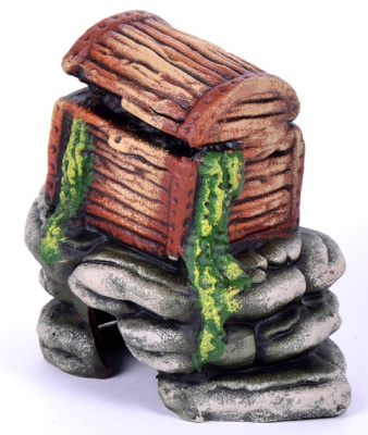 Сундук на камнях