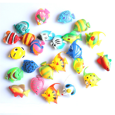 Рыбка пластиковая декоративная (движущаяся)